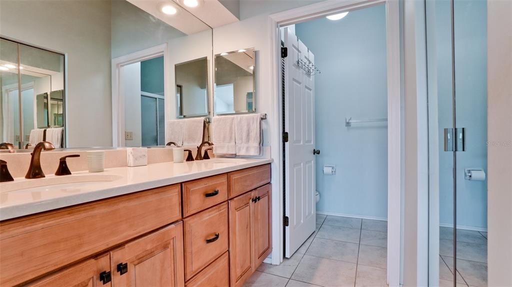 For Sale: $529,900 (2 beds, 2 baths, 1547 Square Feet)