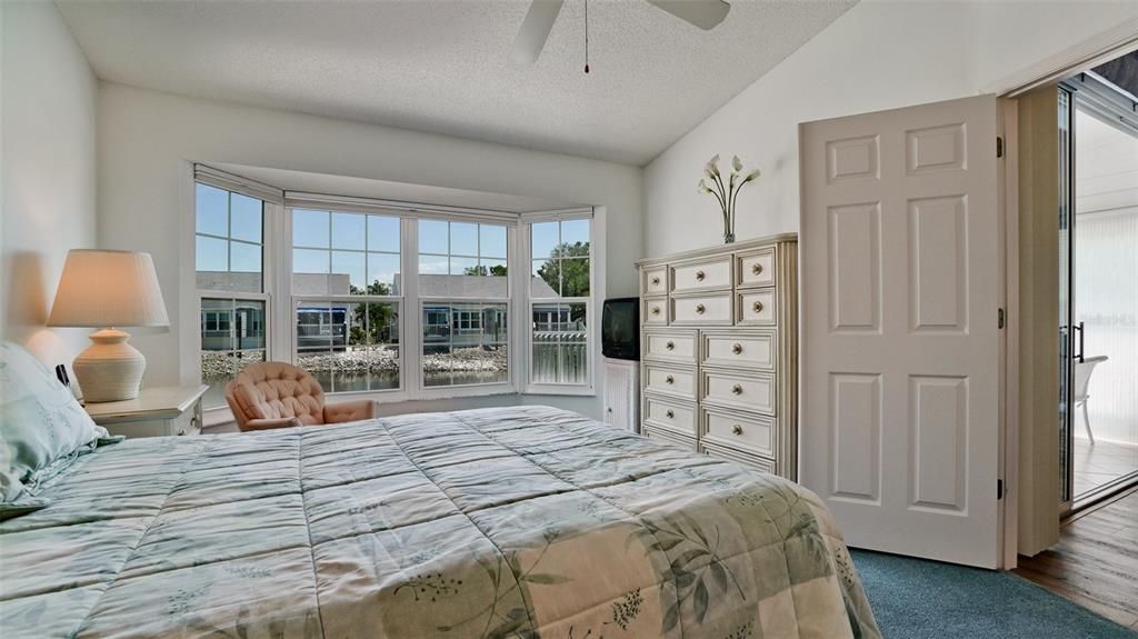 For Sale: $529,900 (2 beds, 2 baths, 1547 Square Feet)