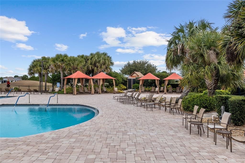 For Sale: $585,000 (3 beds, 3 baths, 2893 Square Feet)