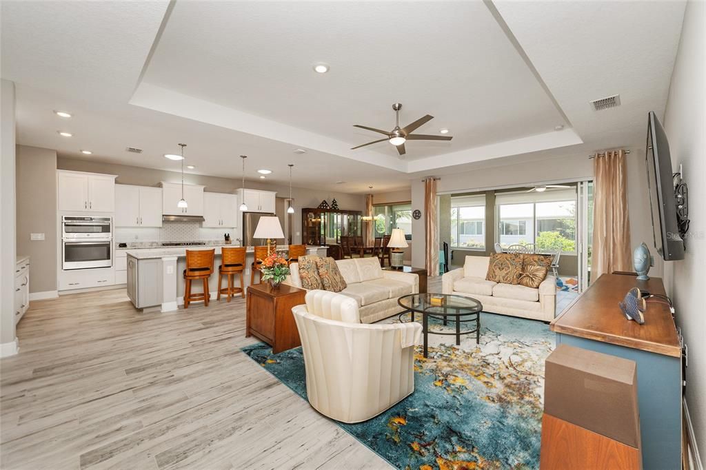 For Sale: $585,000 (3 beds, 3 baths, 2893 Square Feet)