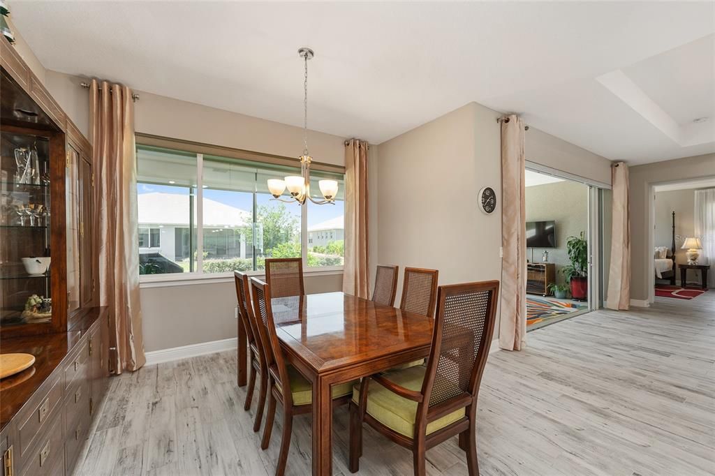 For Sale: $585,000 (3 beds, 3 baths, 2893 Square Feet)