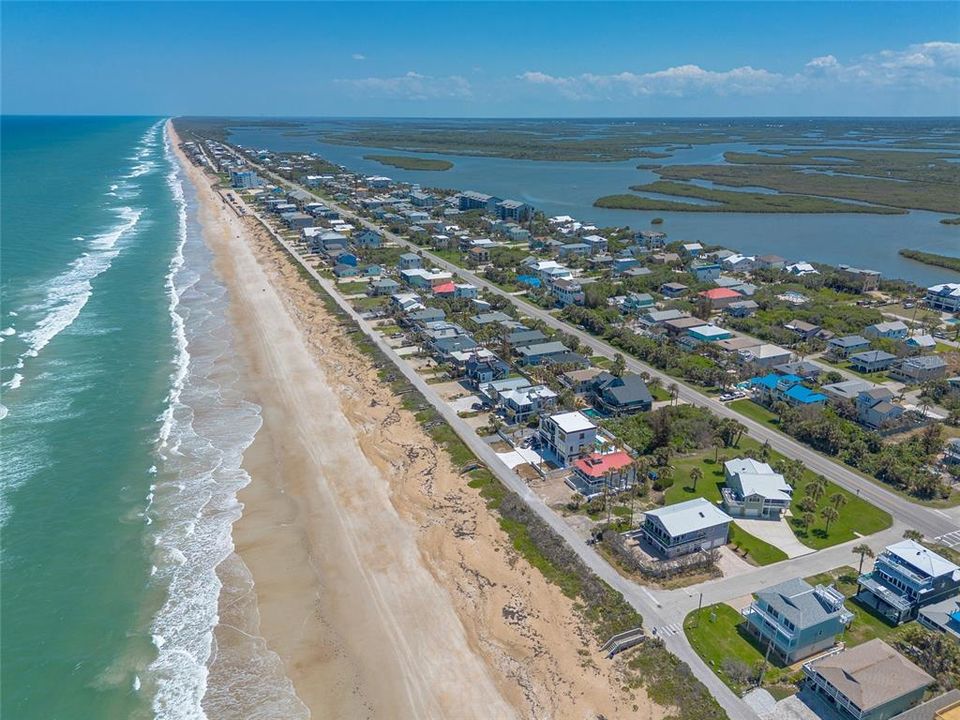На продажу: $475,000 (0.17 acres)