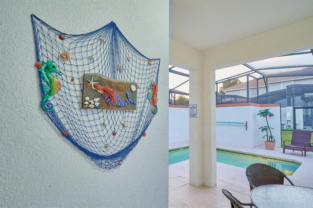 For Sale: $449,000 (4 beds, 3 baths, 1914 Square Feet)