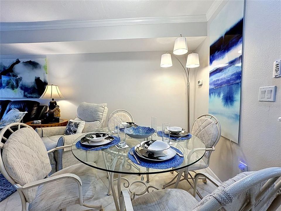 For Sale: $760,000 (2 beds, 1 baths, 1050 Square Feet)