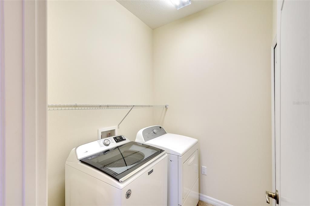 For Sale: $409,900 (3 beds, 2 baths, 1744 Square Feet)
