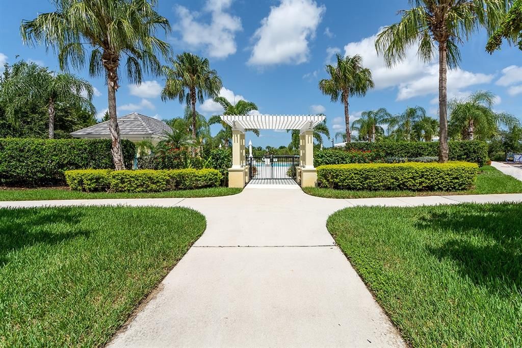 For Sale: $409,900 (3 beds, 2 baths, 1744 Square Feet)