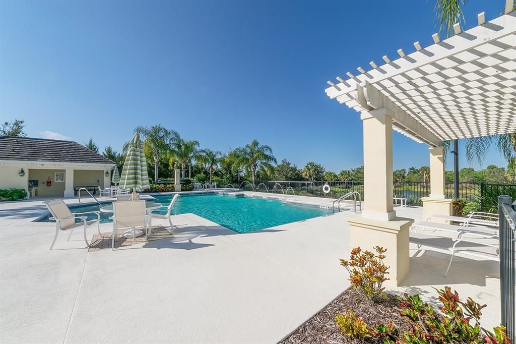 For Sale: $409,900 (3 beds, 2 baths, 1744 Square Feet)