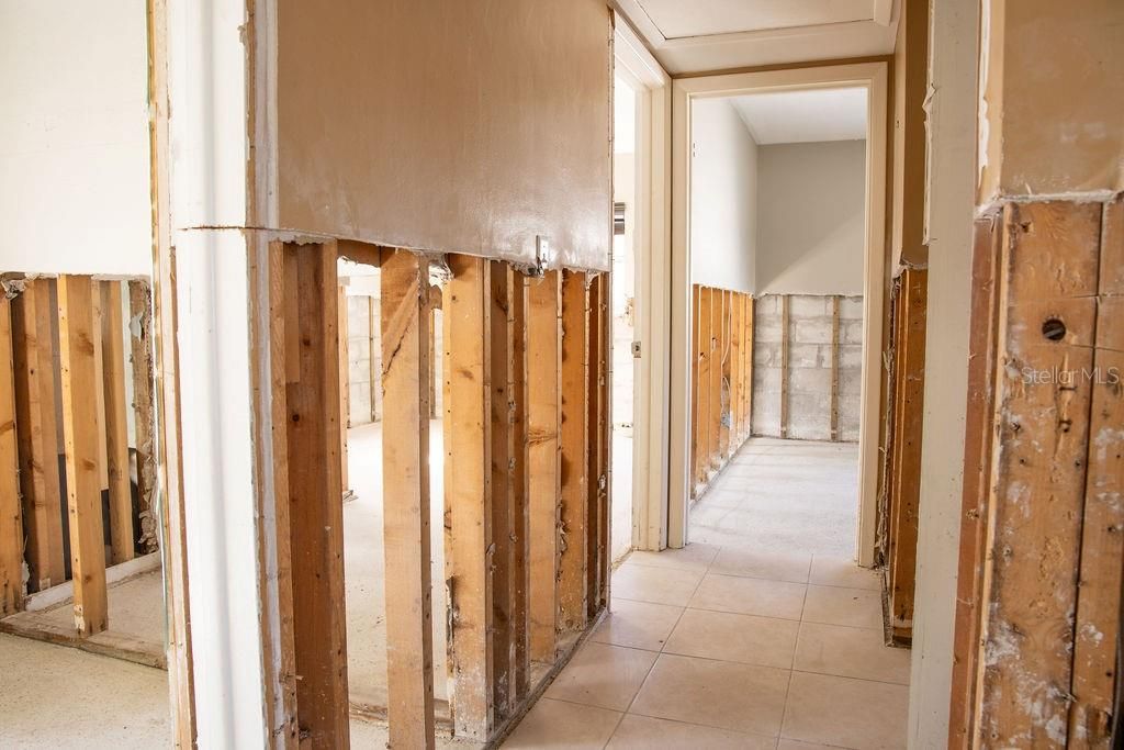 Под контрактом: $499,000 (3 спален, 2 ванн, 1482 Квадратных фут)