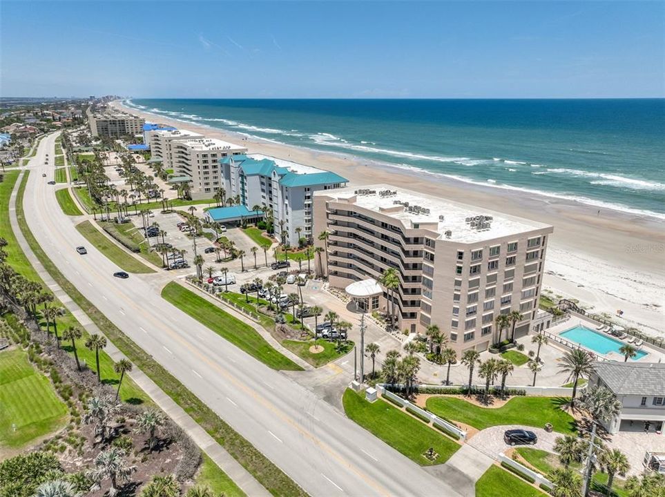 For Sale: $659,800 (2 beds, 2 baths, 1672 Square Feet)