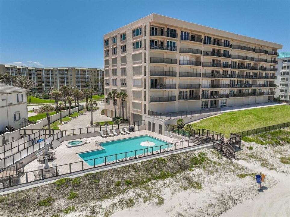 For Sale: $659,800 (2 beds, 2 baths, 1672 Square Feet)