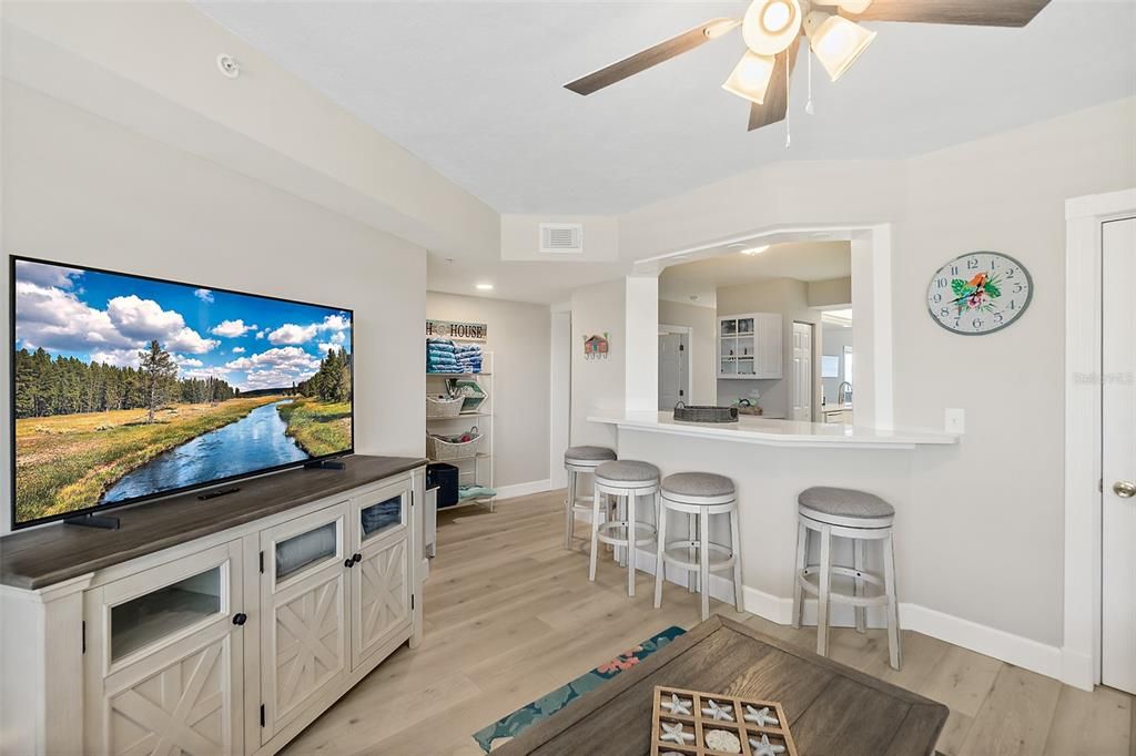 For Sale: $659,800 (2 beds, 2 baths, 1672 Square Feet)