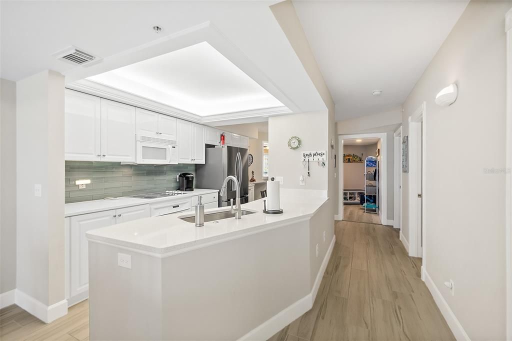 For Sale: $659,800 (2 beds, 2 baths, 1672 Square Feet)