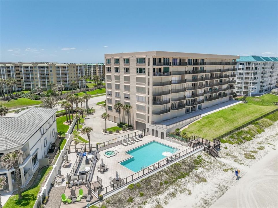 For Sale: $659,800 (2 beds, 2 baths, 1672 Square Feet)