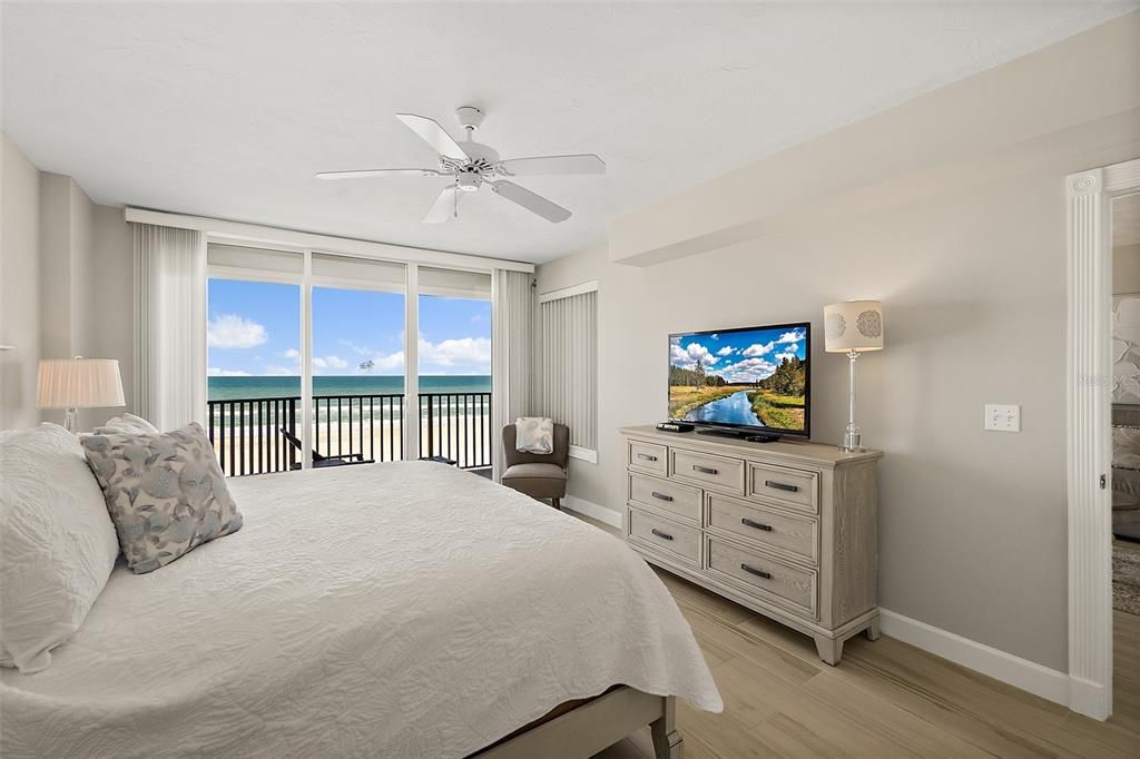 For Sale: $659,800 (2 beds, 2 baths, 1672 Square Feet)