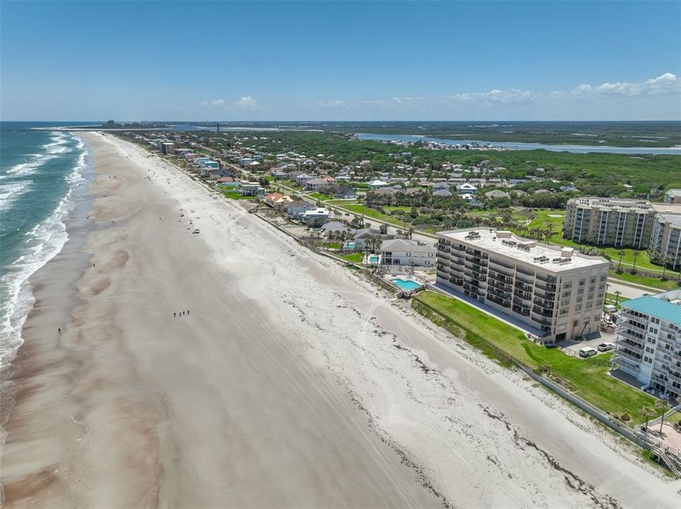 For Sale: $659,800 (2 beds, 2 baths, 1672 Square Feet)