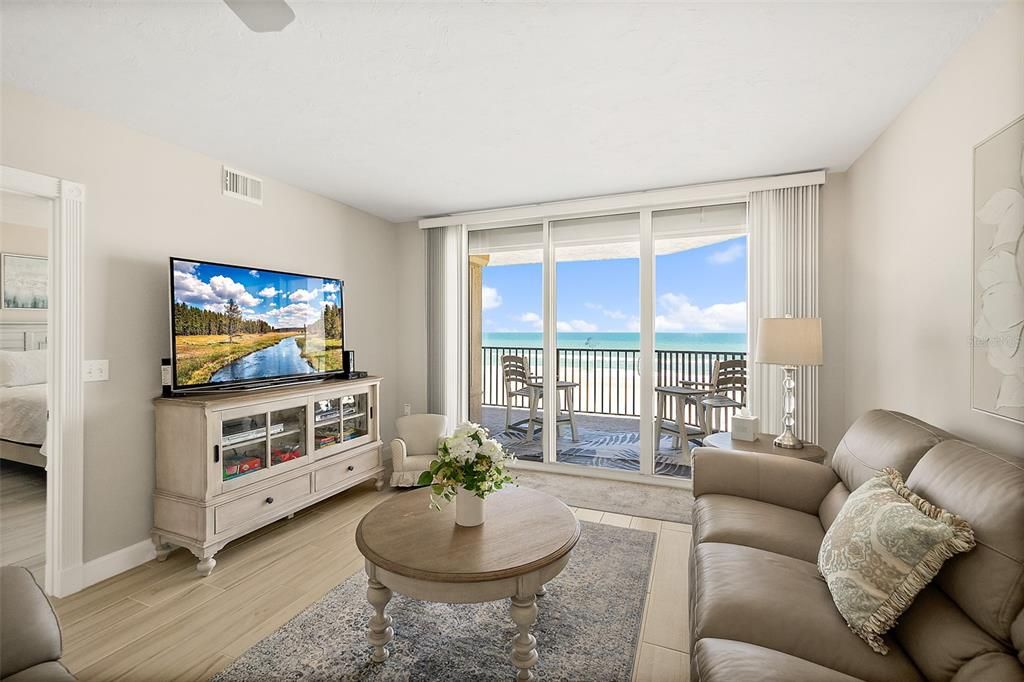 For Sale: $659,800 (2 beds, 2 baths, 1672 Square Feet)