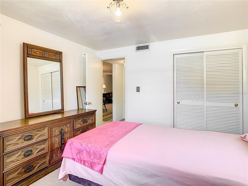 En Venta: $79,999 (2 camas, 2 baños, 888 Pies cuadrados)