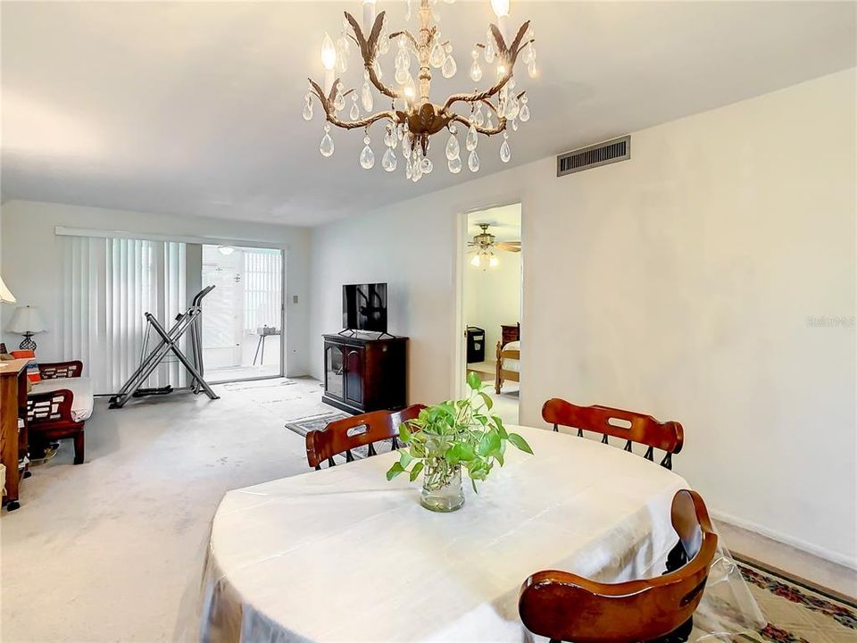 En Venta: $79,999 (2 camas, 2 baños, 888 Pies cuadrados)