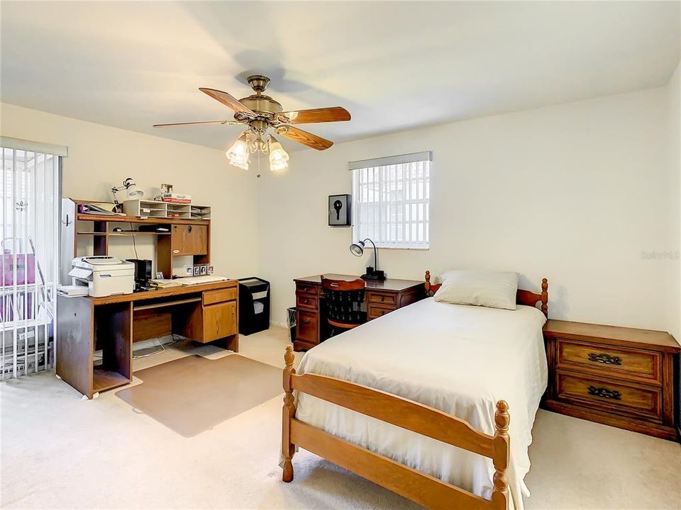 En Venta: $79,999 (2 camas, 2 baños, 888 Pies cuadrados)