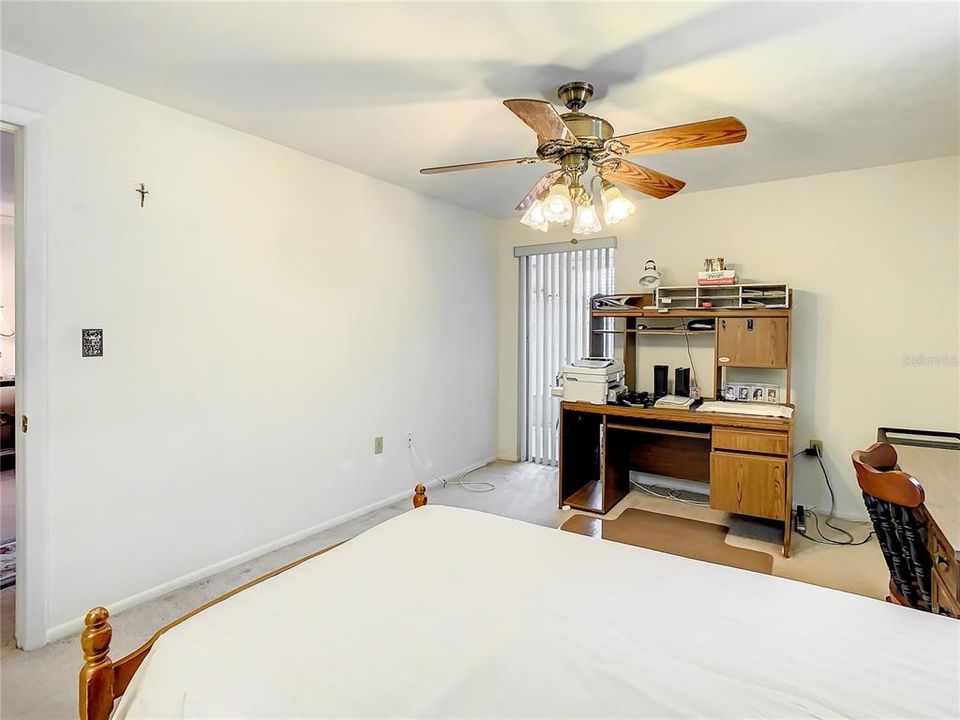 En Venta: $79,999 (2 camas, 2 baños, 888 Pies cuadrados)