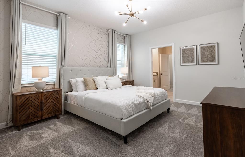 For Sale: $659,000 (7 beds, 5 baths, 4018 Square Feet)