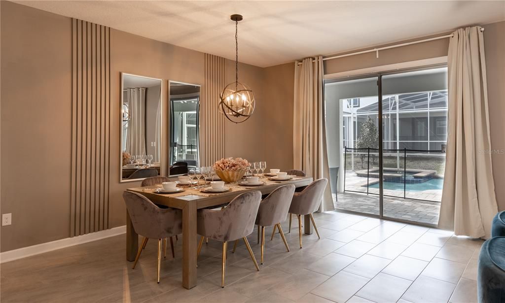 For Sale: $659,000 (7 beds, 5 baths, 4018 Square Feet)