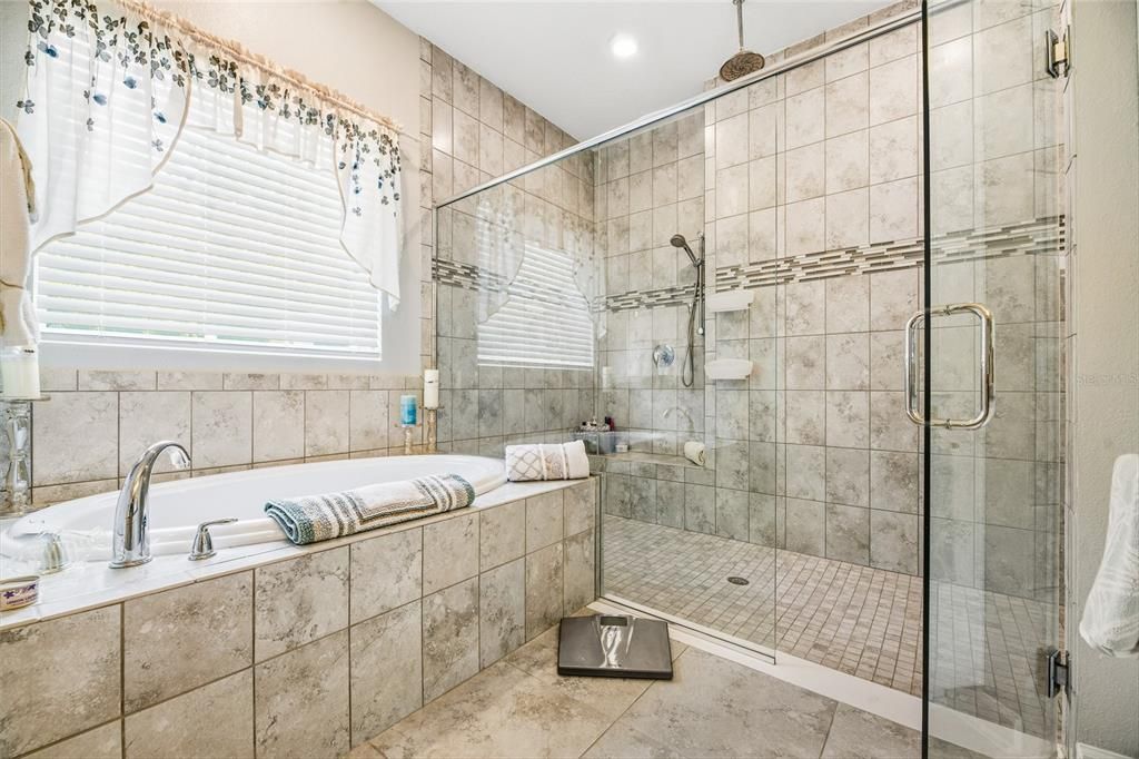 En Venta: $454,000 (4 camas, 2 baños, 2161 Pies cuadrados)