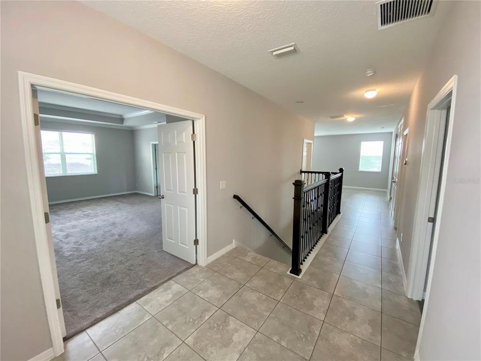For Sale: $570,000 (5 beds, 4 baths, 3839 Square Feet)