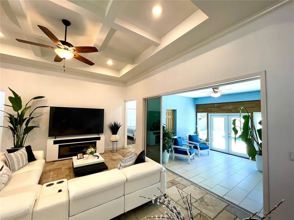 En Venta: $465,000 (4 camas, 3 baños, 2342 Pies cuadrados)