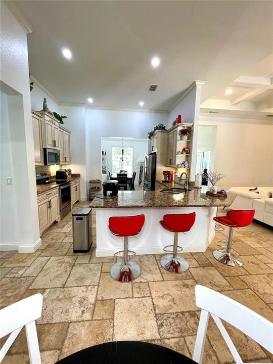 En Venta: $465,000 (4 camas, 3 baños, 2342 Pies cuadrados)