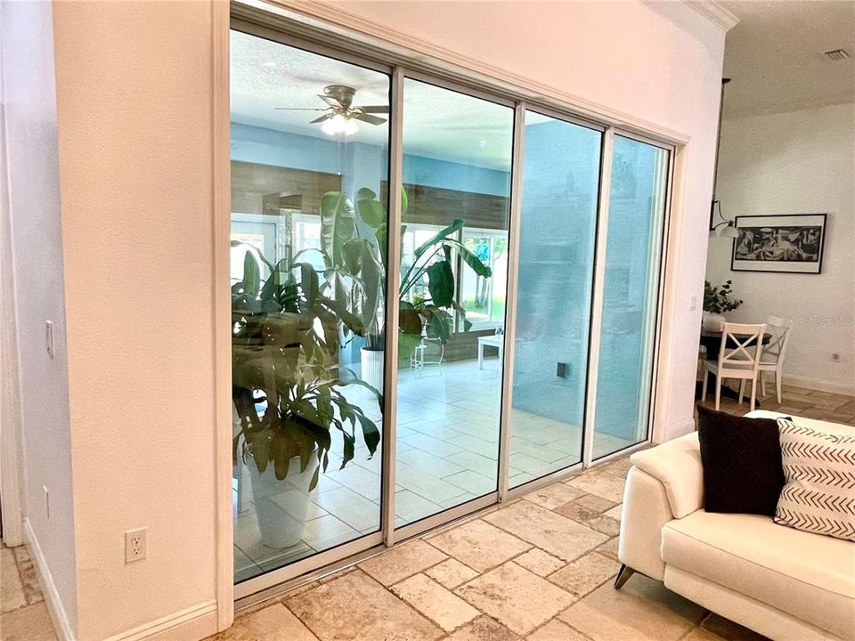 En Venta: $465,000 (4 camas, 3 baños, 2342 Pies cuadrados)