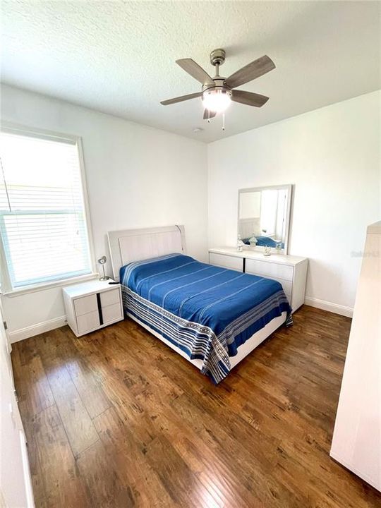 En Venta: $465,000 (4 camas, 3 baños, 2342 Pies cuadrados)