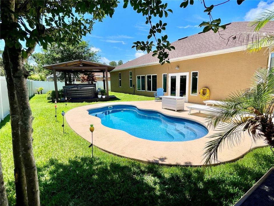 En Venta: $465,000 (4 camas, 3 baños, 2342 Pies cuadrados)
