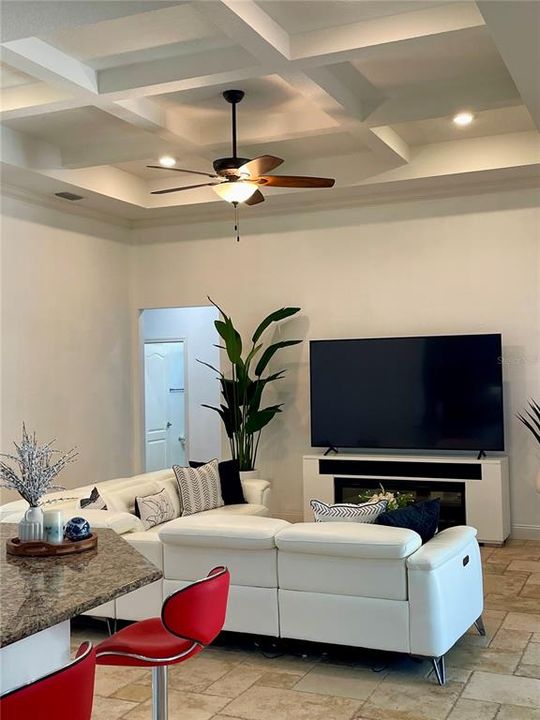 En Venta: $465,000 (4 camas, 3 baños, 2342 Pies cuadrados)