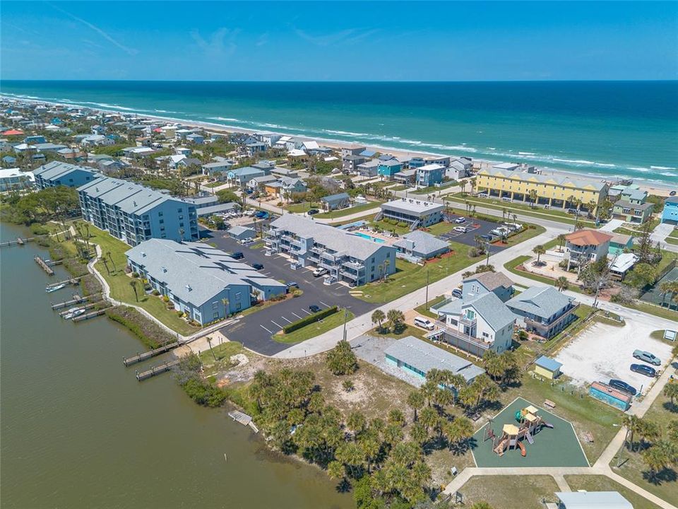 For Sale: $1,100,000 (0.11 acres)