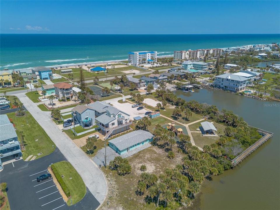 For Sale: $1,100,000 (0.11 acres)