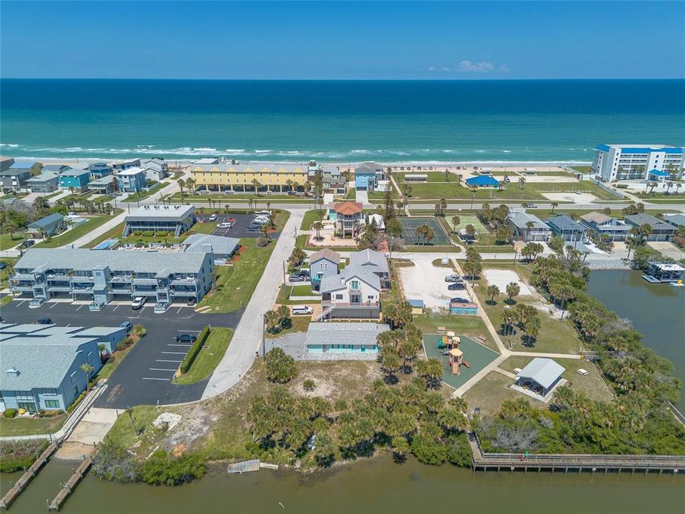For Sale: $1,100,000 (0.11 acres)