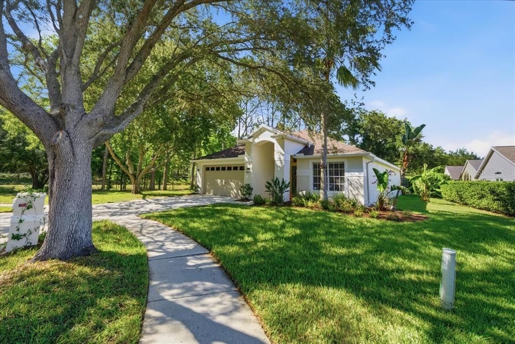 Activo con contrato: $535,000 (3 camas, 2 baños, 1550 Pies cuadrados)
