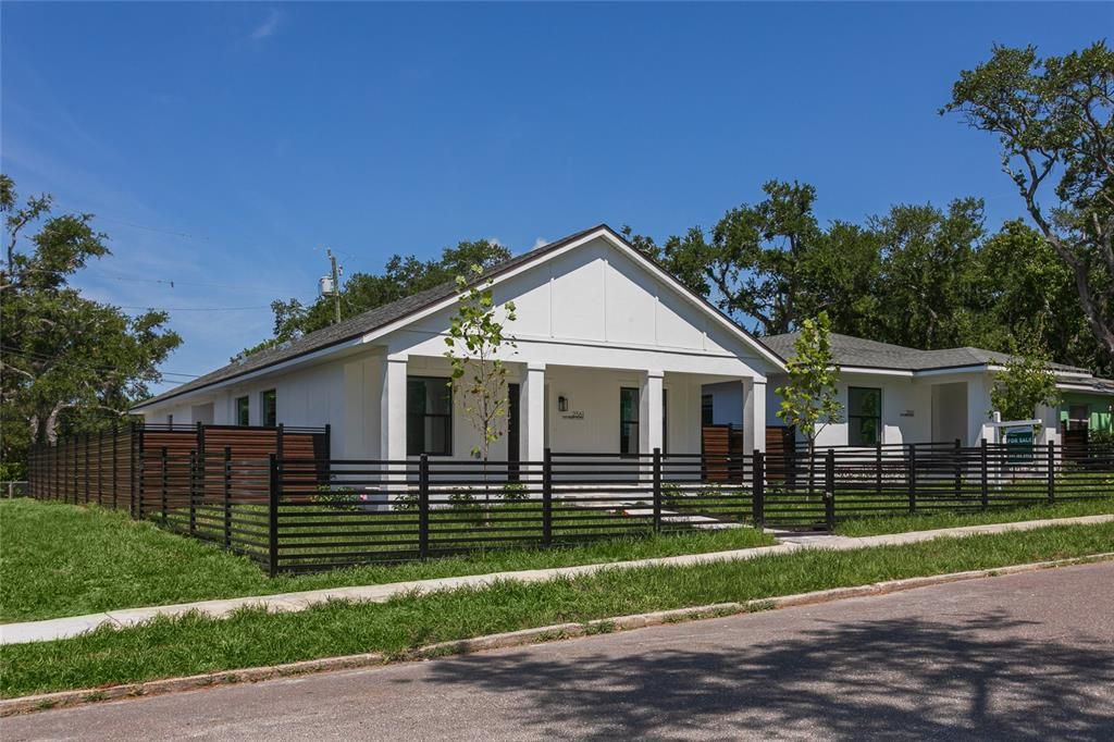 Active With Contract: $589,000 (5 beds, 3 baths, 1800 Square Feet)