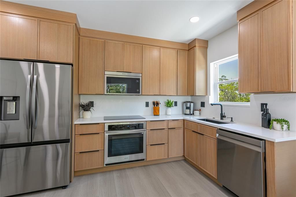Active With Contract: $589,000 (5 beds, 3 baths, 1800 Square Feet)