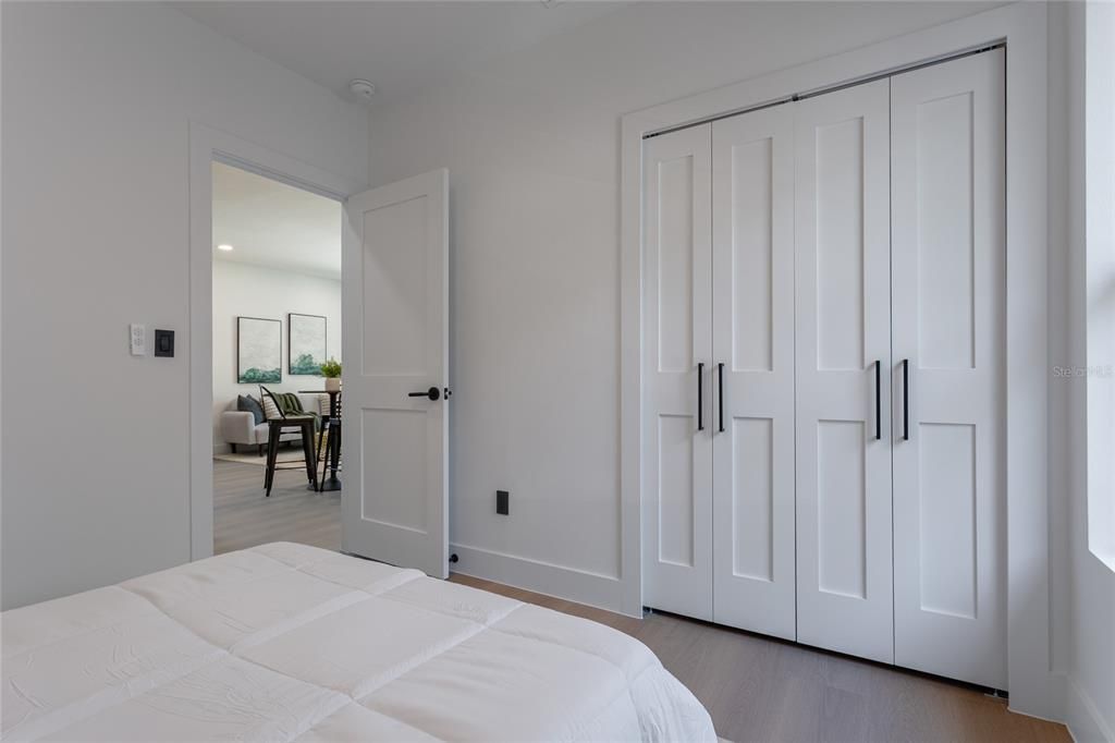 Active With Contract: $589,000 (5 beds, 3 baths, 1800 Square Feet)