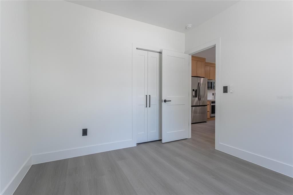 Active With Contract: $589,000 (5 beds, 3 baths, 1800 Square Feet)