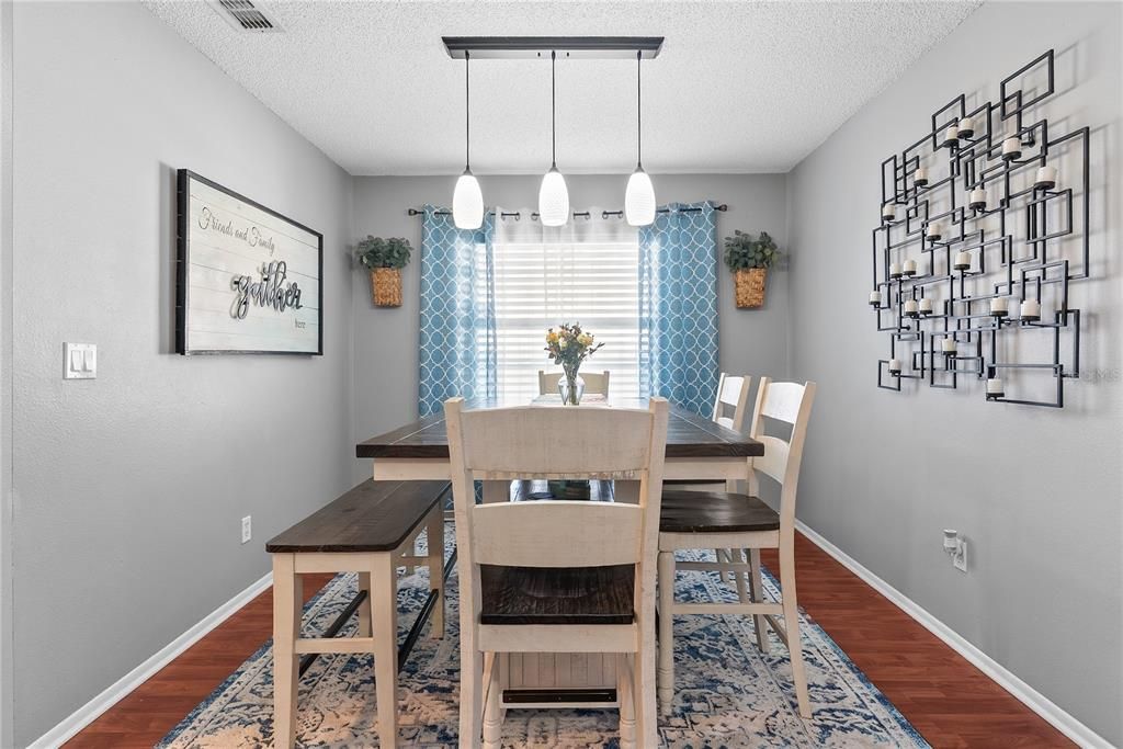 Active With Contract: $349,000 (3 beds, 2 baths, 1682 Square Feet)