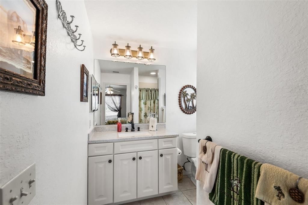 For Sale: $229,900 (2 beds, 2 baths, 1083 Square Feet)