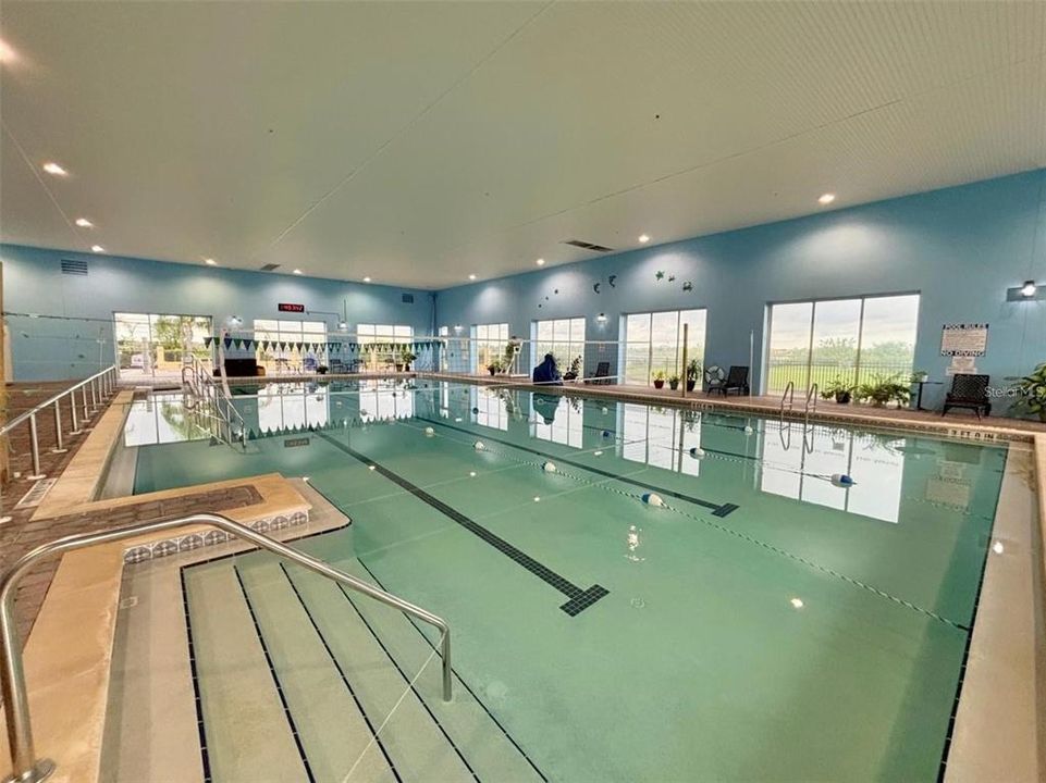 For Sale: $229,900 (2 beds, 2 baths, 1083 Square Feet)