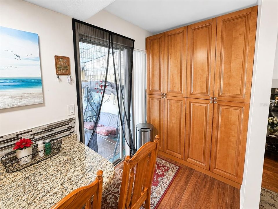 For Sale: $750,000 (5 beds, 3 baths, 2634 Square Feet)
