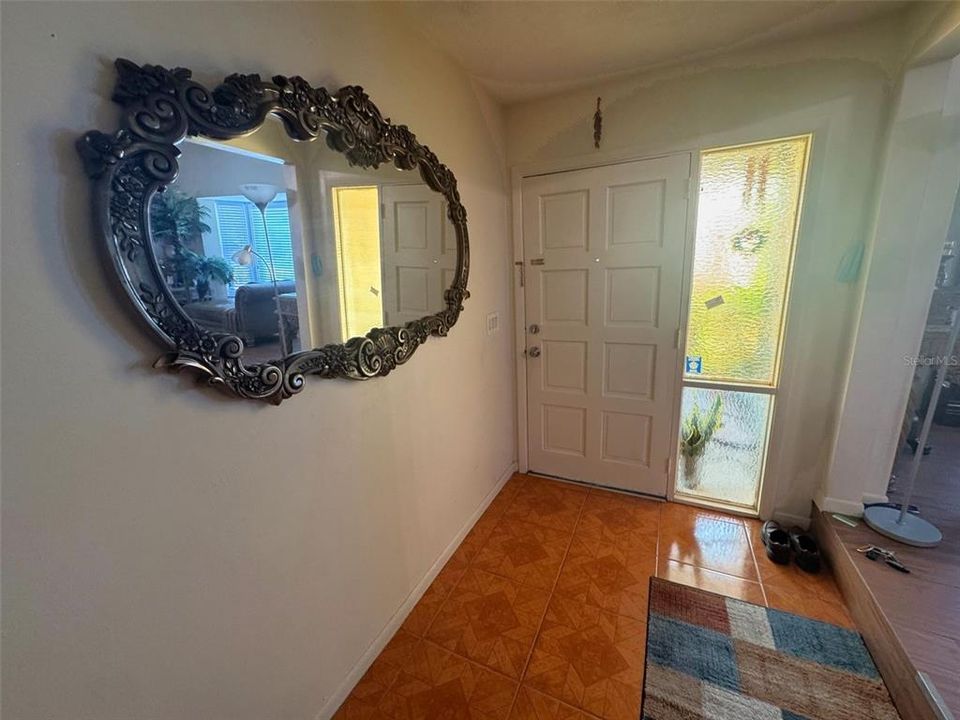 For Sale: $750,000 (5 beds, 3 baths, 2634 Square Feet)