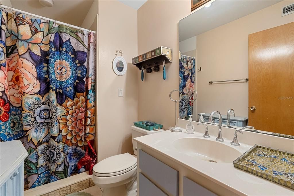 For Sale: $2,075,000 (3 beds, 3 baths, 2406 Square Feet)