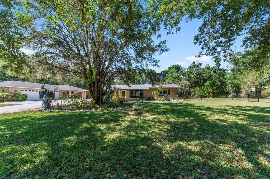 En Venta: $1,195,000 (5 camas, 3 baños, 3103 Pies cuadrados)