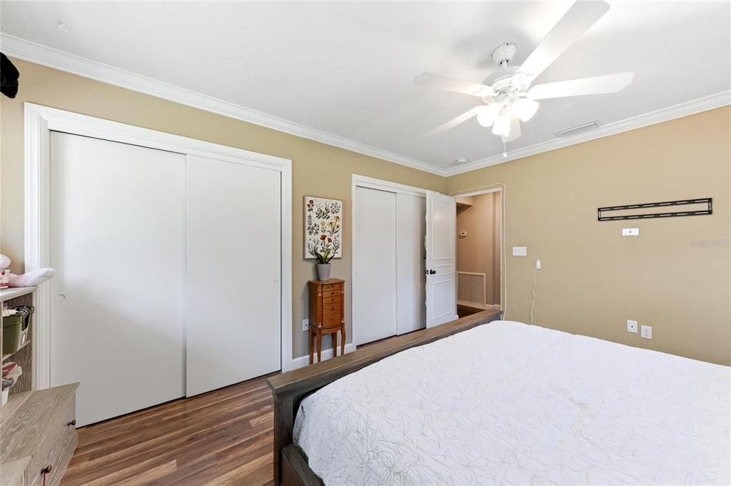 En Venta: $1,195,000 (5 camas, 3 baños, 3103 Pies cuadrados)